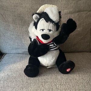 Hallmark Zee Song Of Love - Pepe Le Pew Plush with Sound